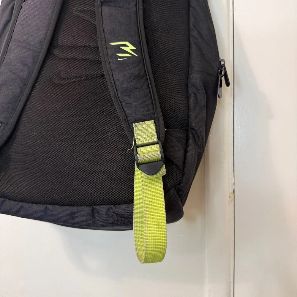 Nike "All In" Russell Wilson Young Athletes Backpack - Picture 3 of 6